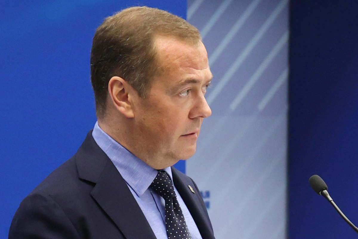 Medvedev: “Üçüncü dünya müharibəsi getdikcə yaxınlaşır”